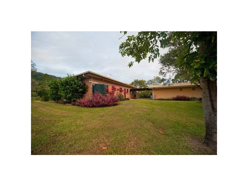 13421 Bruce Highway, Proserpine QLD 4800