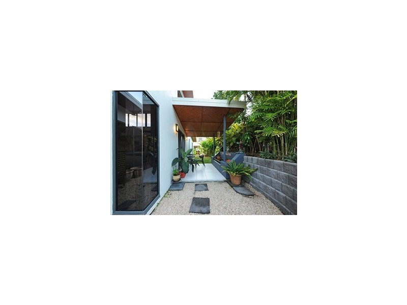 10/14 Hamilton Avenue, Cannonvale QLD 4802