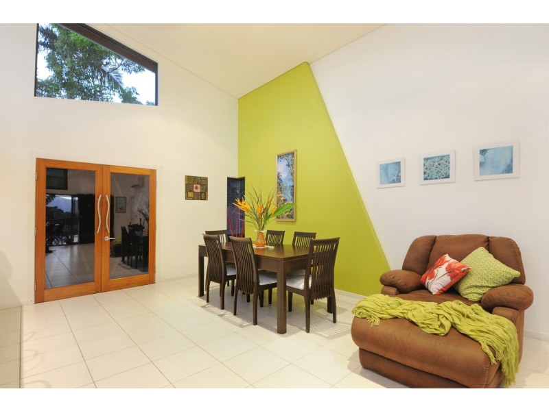 10/14 Hamilton Avenue, Cannonvale QLD 4802