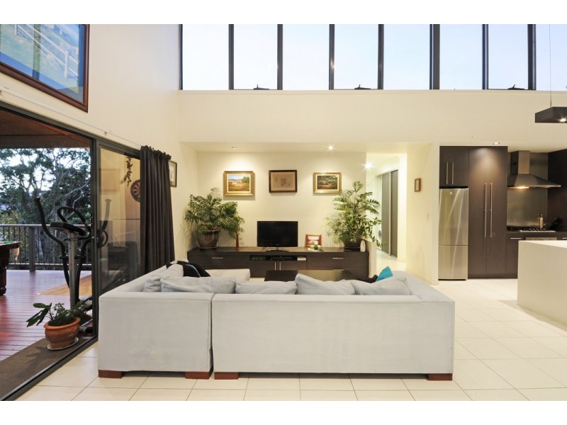 10/14 Hamilton Avenue, Cannonvale QLD 4802