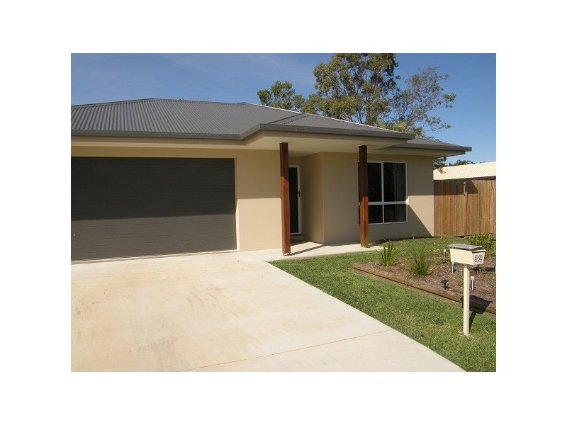 32 Hansen Dr, Proserpine QLD 4800