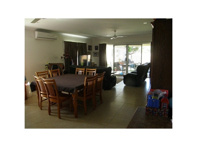 32 Hansen Dr, Proserpine QLD 4800