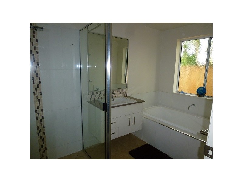 32 Hansen Dr, Proserpine QLD 4800