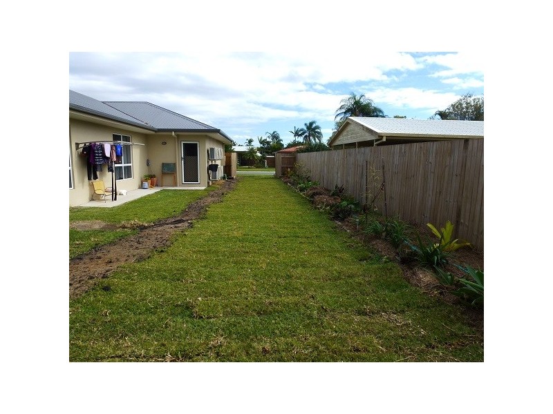 32 Hansen Dr, Proserpine QLD 4800
