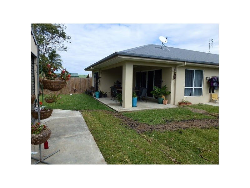 32 Hansen Dr, Proserpine QLD 4800