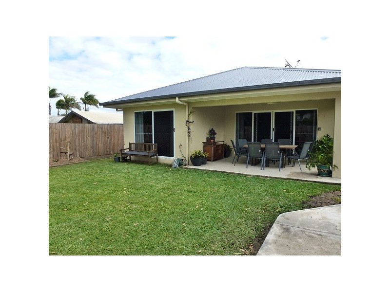 32 Hansen Dr, Proserpine QLD 4800