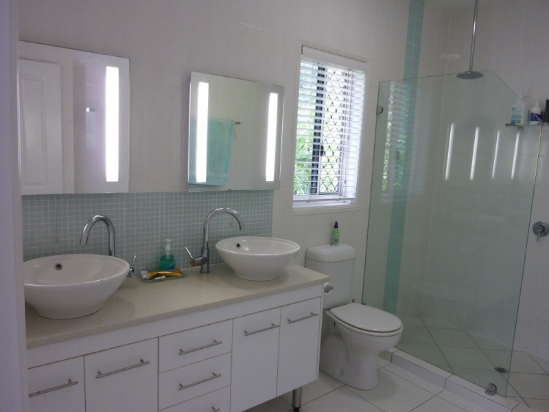 Cnr Moonlight Drive and Sunset Dr, Jubilee Pocket QLD 4802