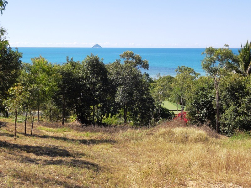 27 Blackcurrent Drive, Hideaway Bay QLD 4800