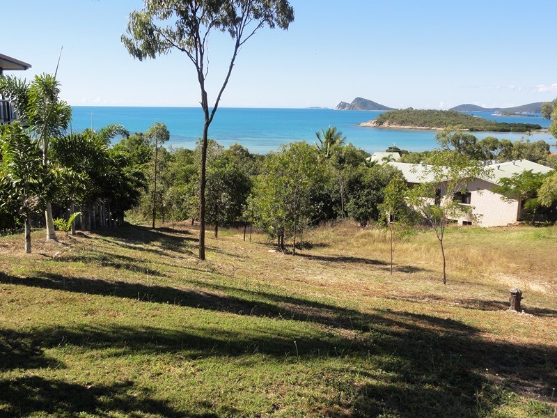 27 Blackcurrent Drive, Hideaway Bay QLD 4800