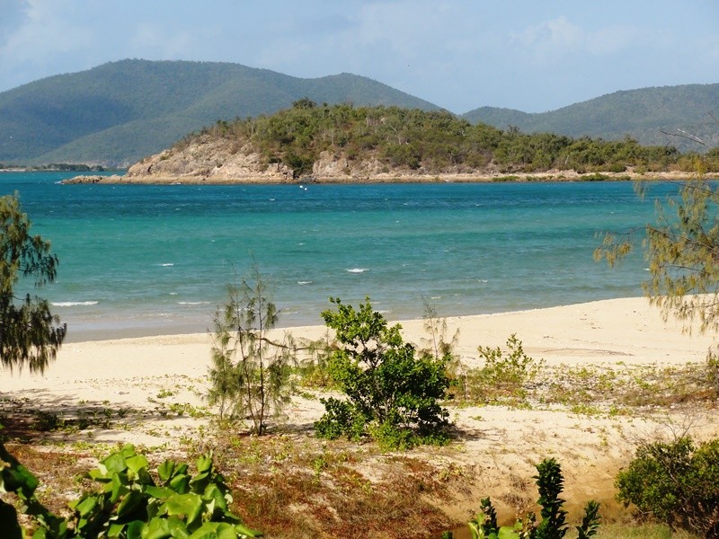 84 Gloucester Avenue, Hideaway Bay QLD 4800