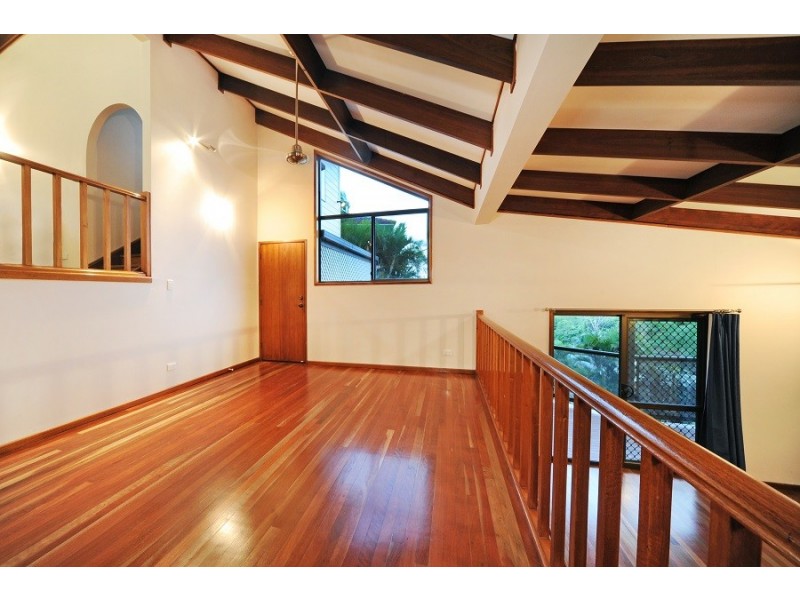 7 Kara Crescent, Airlie Beach QLD 4802