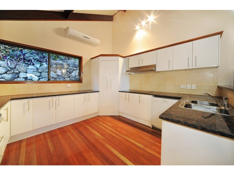 7 Kara Crescent, Airlie Beach QLD 4802