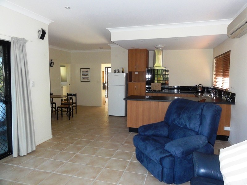 109 Gloucester Avenue, Hideaway Bay QLD 4800