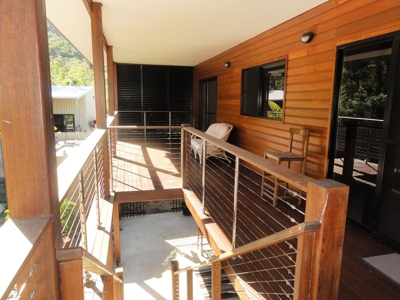 109 Gloucester Avenue, Hideaway Bay QLD 4800