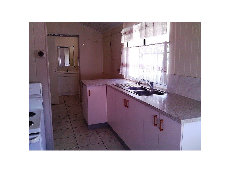 19 Chapman Street, Proserpine QLD 4800