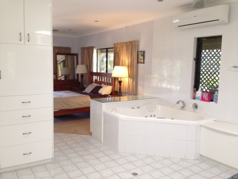 71 Hibiscus Road, Cannon Valley QLD 4800