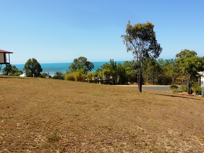 2 / 5 Gloucester Avenue, Hideaway Bay QLD 4800