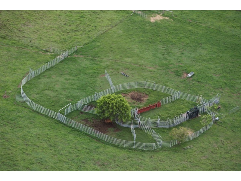 424 Exmoor Road, Bloomsbury QLD 4799