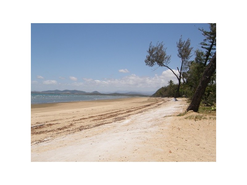 33 Nielsen Pde., Midge Point QLD 4799