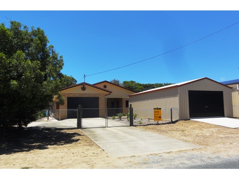 37 Pioneer Drive, Dingo Beach QLD 4800