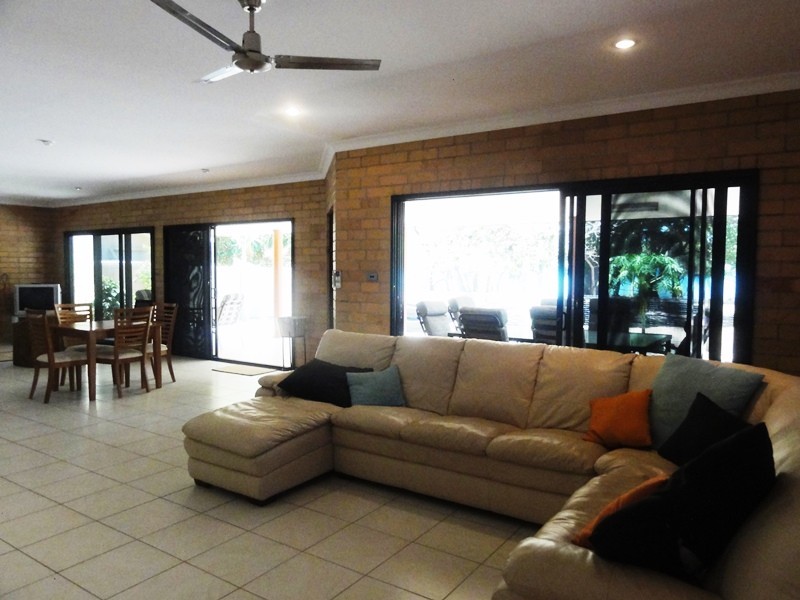 37 Pioneer Drive, Dingo Beach QLD 4800