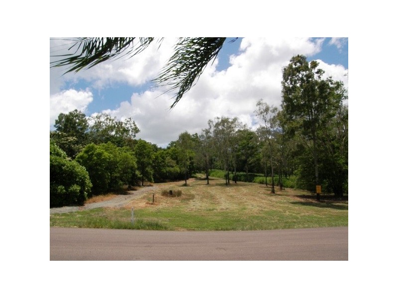 1 Valley Drive, Cannonvale QLD 4802