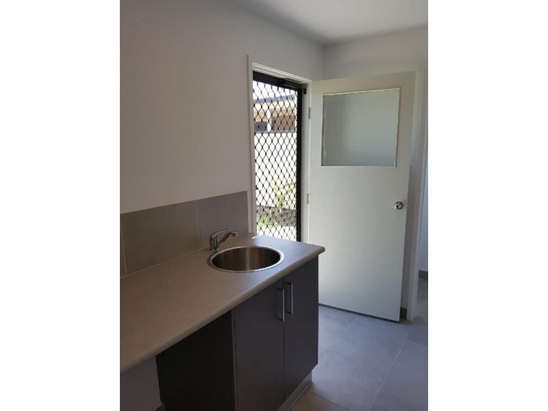 17 Shannon Street, Midge Point QLD 4799