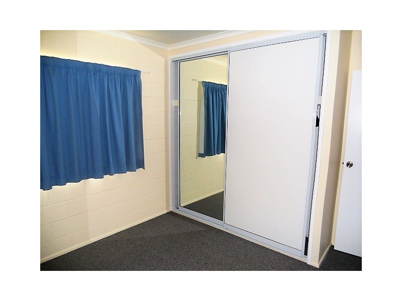 1 / 4 Jasmine Drive, Proserpine QLD 4800