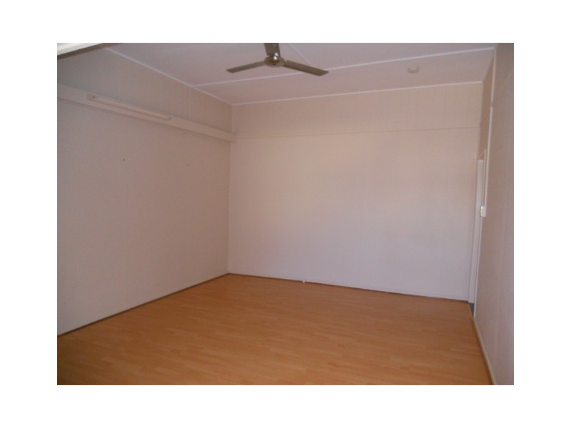 2 / 13 Dudley Road, Proserpine QLD 4800