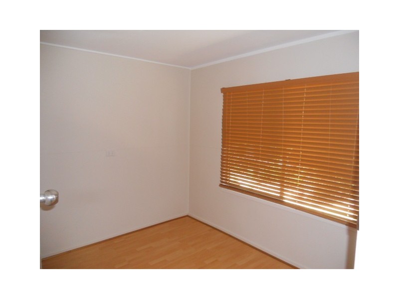 2 / 13 Dudley Road, Proserpine QLD 4800