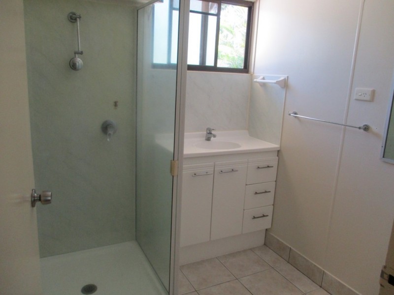 2 / 16 Usher Road, Mount Julian QLD 4800