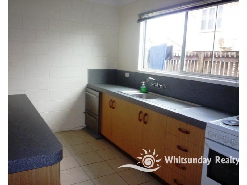 4 / 13 Davy Avenue, Proserpine QLD 4800