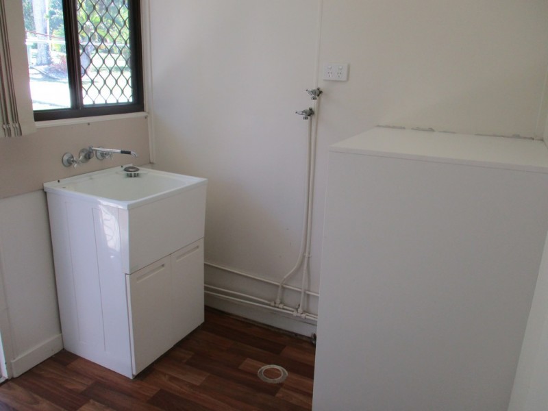 1 / 16 Usher Road, Mount Julian QLD 4800