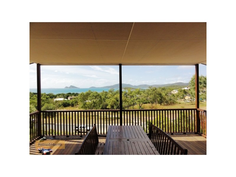 14 Rattray Ave, Hideaway Bay QLD 4800