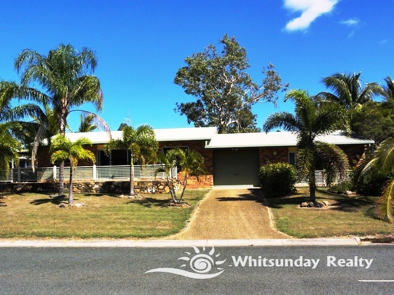 1 Gloucester Ave, Hideaway Bay QLD 4800
