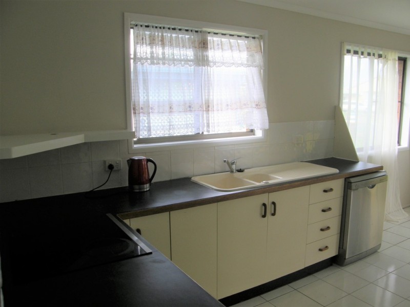 30 Hansen Drive, Proserpine QLD 4800