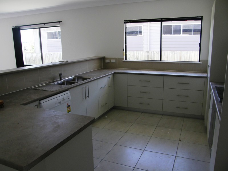 6 Damson Crescent, Proserpine QLD 4800