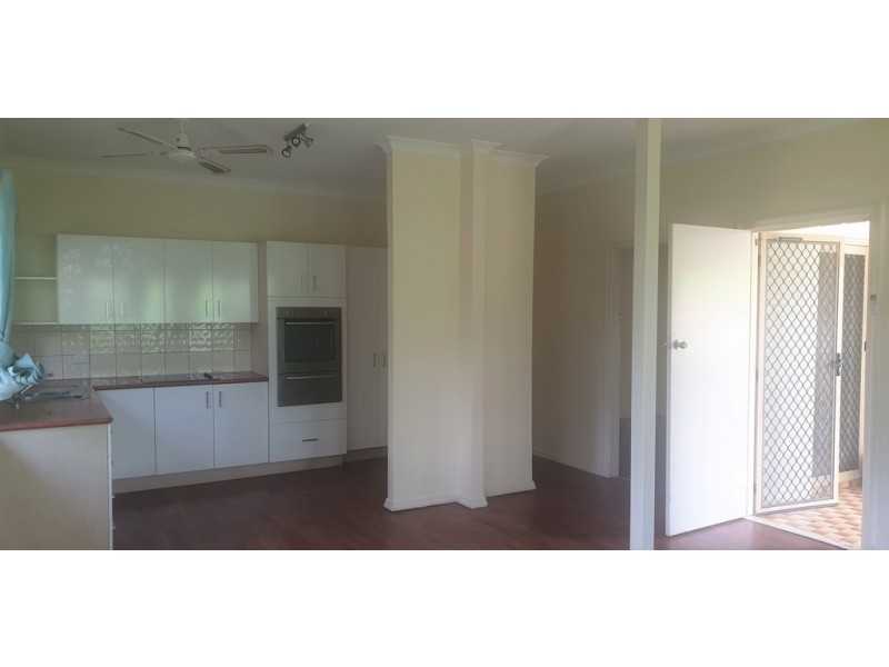 38 Taylor Street, Proserpine QLD 4800