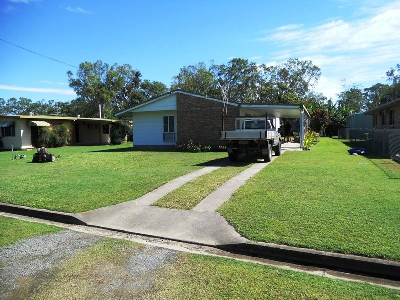 7 Peters Avenue, Midge Point QLD 4799