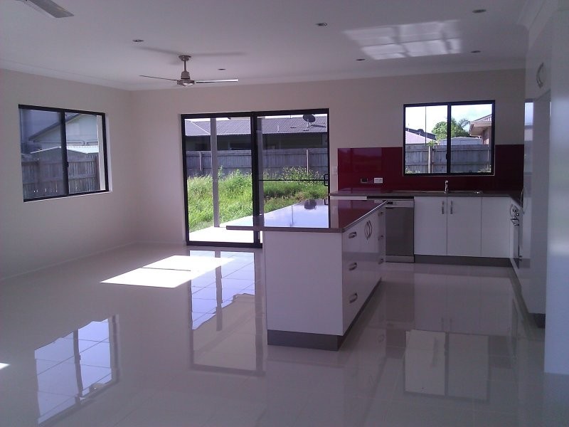 11 Golden Wattle Street, Proserpine QLD 4800