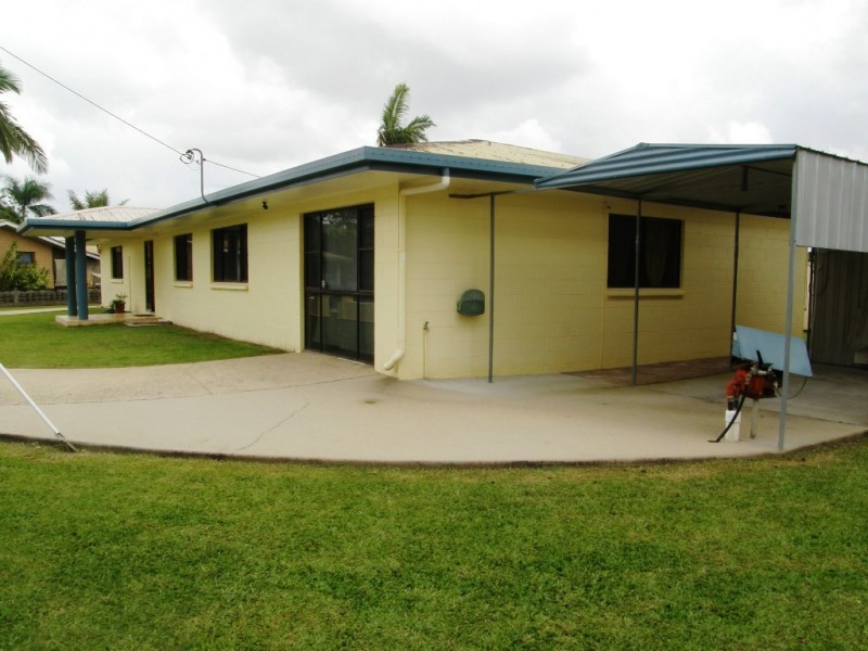 2 Foxlee Street, Proserpine QLD 4800
