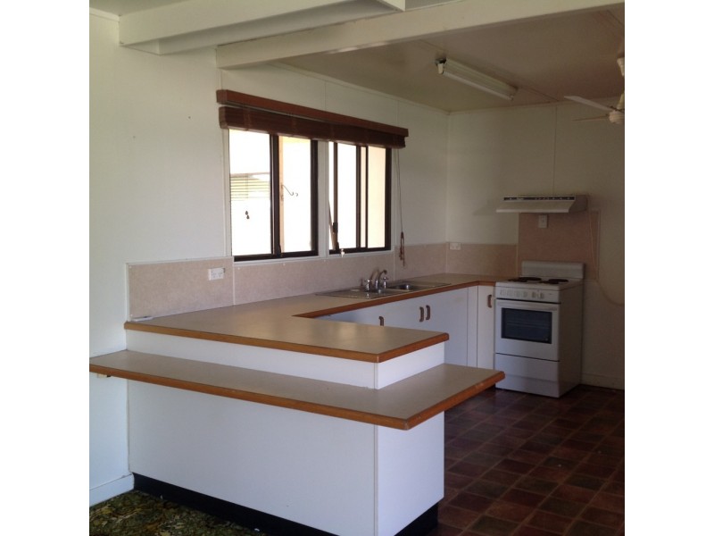 12 Atkinson Street, Proserpine QLD 4800