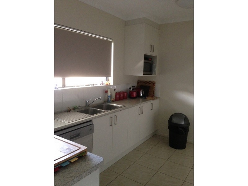 7 Golden Wattle Street, Proserpine QLD 4800