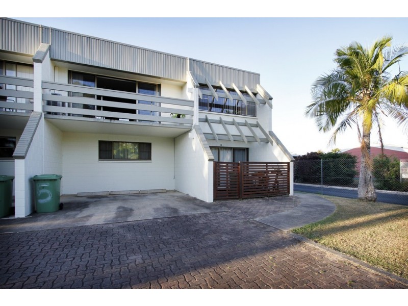 1 / 5 Marathon Street, Proserpine QLD 4800