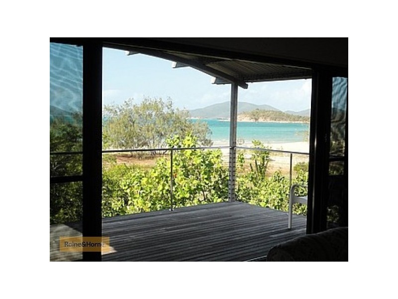 84 Gloucester Avenue, Hideaway Bay QLD 4800