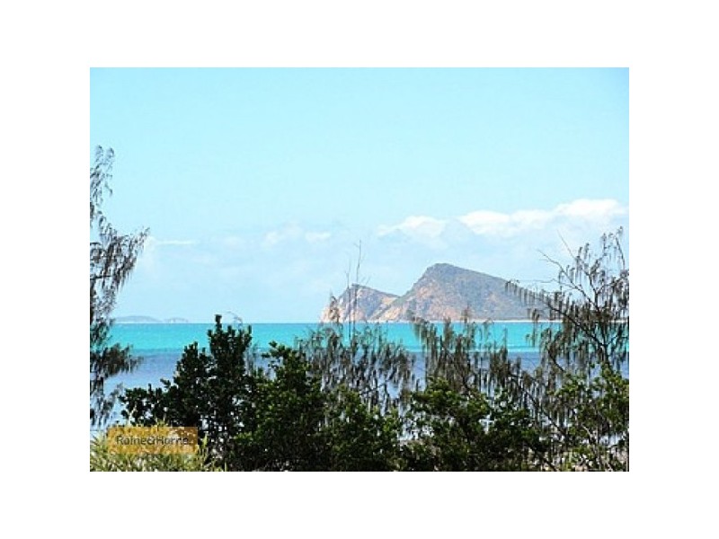 84 Gloucester Avenue, Hideaway Bay QLD 4800