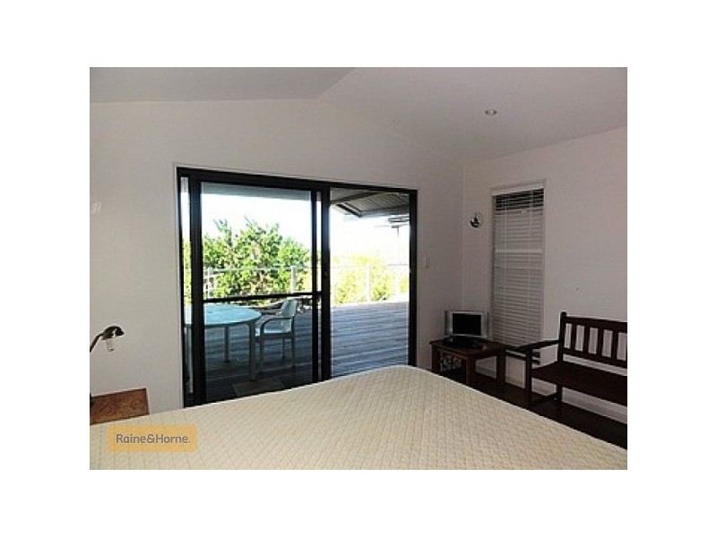 84 Gloucester Avenue, Hideaway Bay QLD 4800