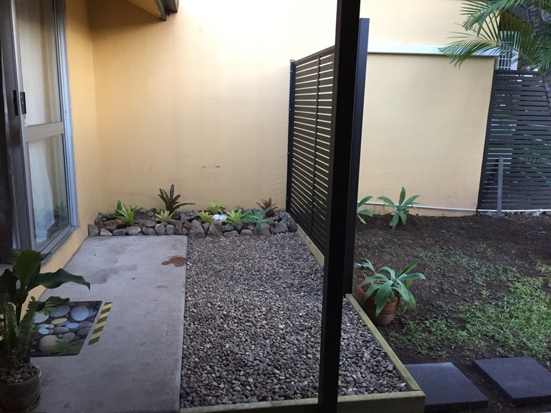 24/28 Island Drive, The Mews, Cannonvale QLD 4802