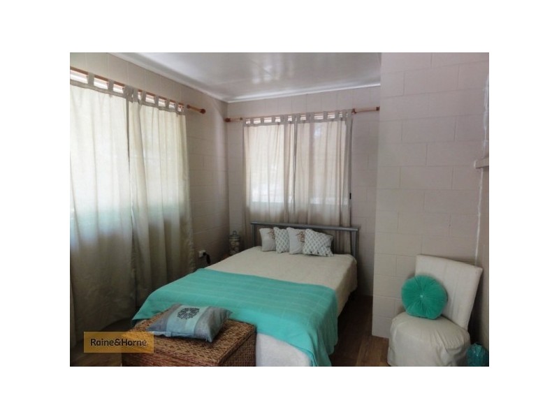 4 Pioneer Drive, Dingo Beach QLD 4800