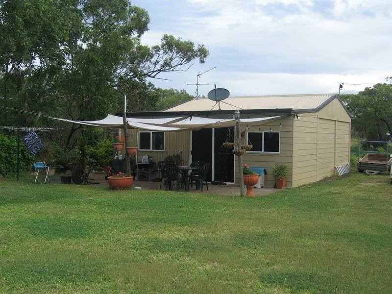 38 Whyte Avenue, Brisk Bay QLD 4805